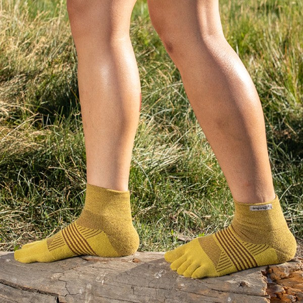 T-shirt Injinji Trail pour femme, mi-lourd, col rond, couleur biscuit