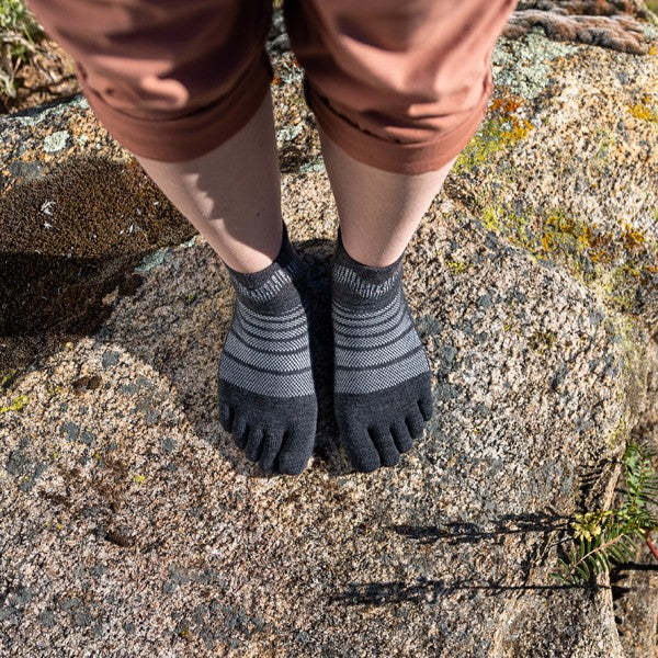 Injinji   Outdoor MDW Mini-Crew - Zehensocken Anthrazit