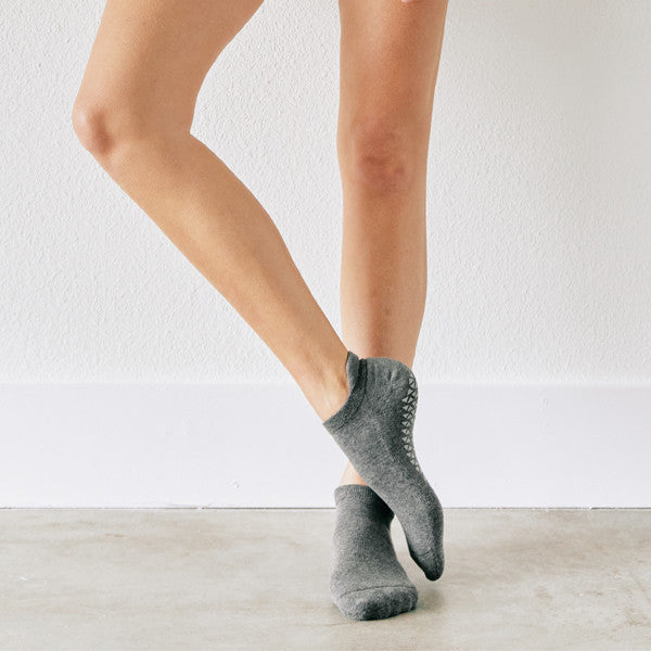 Injinji Pointe Studio No-Show Grau