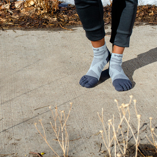 Injini Women's Ultra Run Mini-Crew Grau