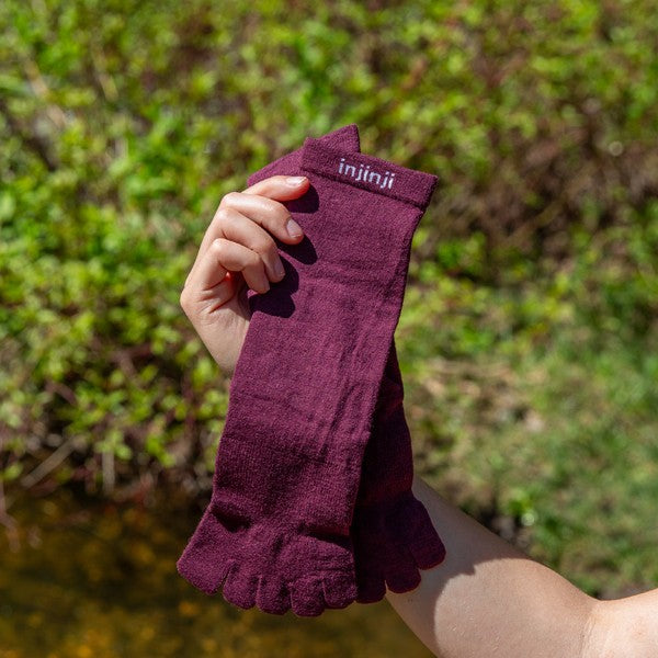 Chaussettes Injinji Liner Crew en laine à orteils grenat
